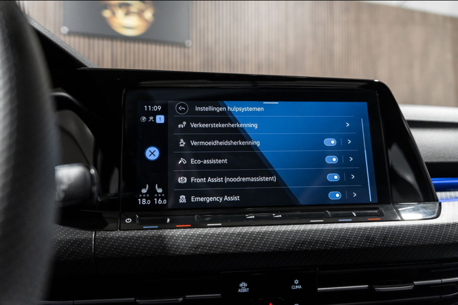 Volkswagen Golf 1.5 eTSI R-Line 2020 DSG IQ PANO CAMERA VIRTUAL