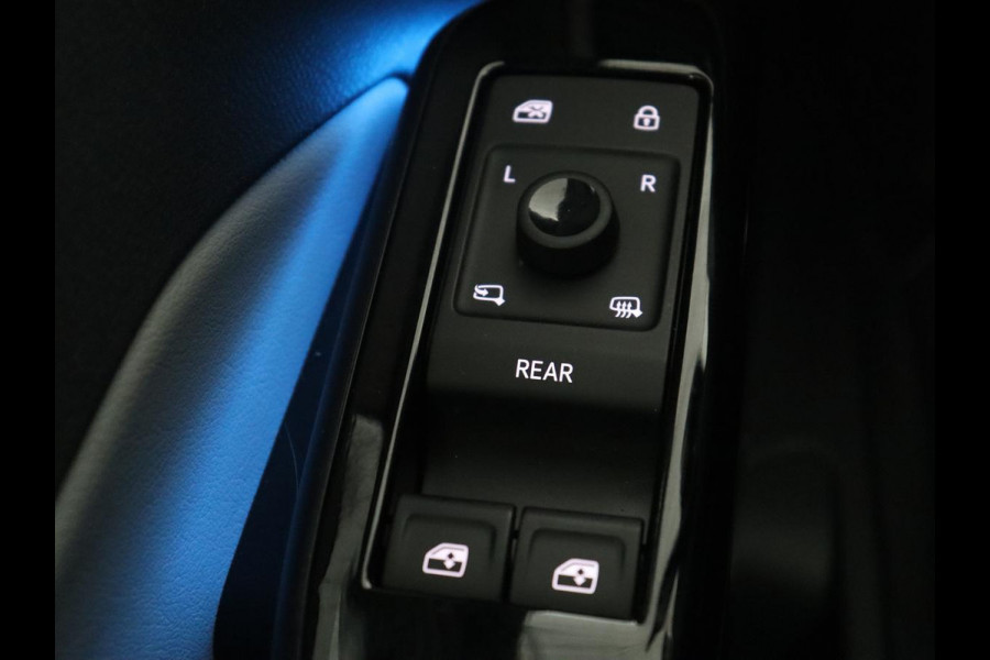 Volkswagen ID.3 First Max 58 kWh | SOH 92.0% | Panoramadak | Adaptive cruise | Stuur/stoel verwarming | Carplay | Camera | Sfeerverlichting | Trekhaak |