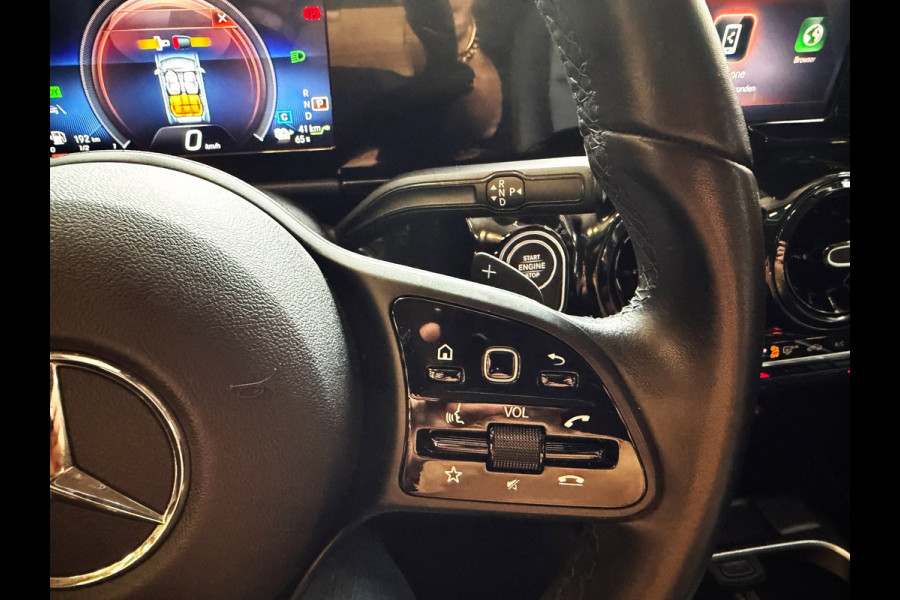 Mercedes-Benz GLA 250 e Luxury Line Camera_Carplay_Leder_zeer nette auto