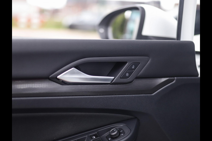 Volkswagen Golf 1.4 eHybrid GTE | Stoel/Stuurverw. | Carplay | IQ Light | PDC | 3-Zone Airco