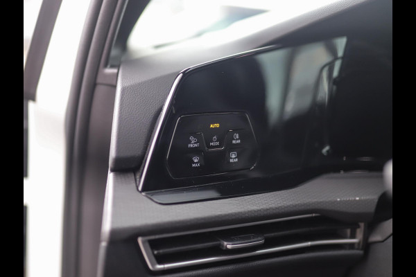 Volkswagen Golf 1.4 eHybrid GTE | Stoel/Stuurverw. | Carplay | IQ Light | PDC | 3-Zone Airco