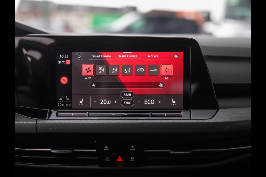 Volkswagen Golf 1.4 eHybrid GTE | Stoel/Stuurverw. | Carplay | IQ Light | PDC | 3-Zone Airco