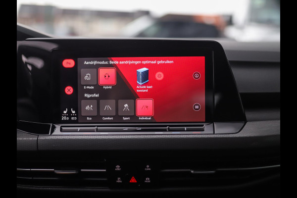 Volkswagen Golf 1.4 eHybrid GTE | Stoel/Stuurverw. | Carplay | IQ Light | PDC | 3-Zone Airco