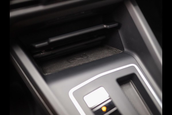 Volkswagen Golf 1.4 eHybrid GTE | Stoel/Stuurverw. | Carplay | IQ Light | PDC | 3-Zone Airco