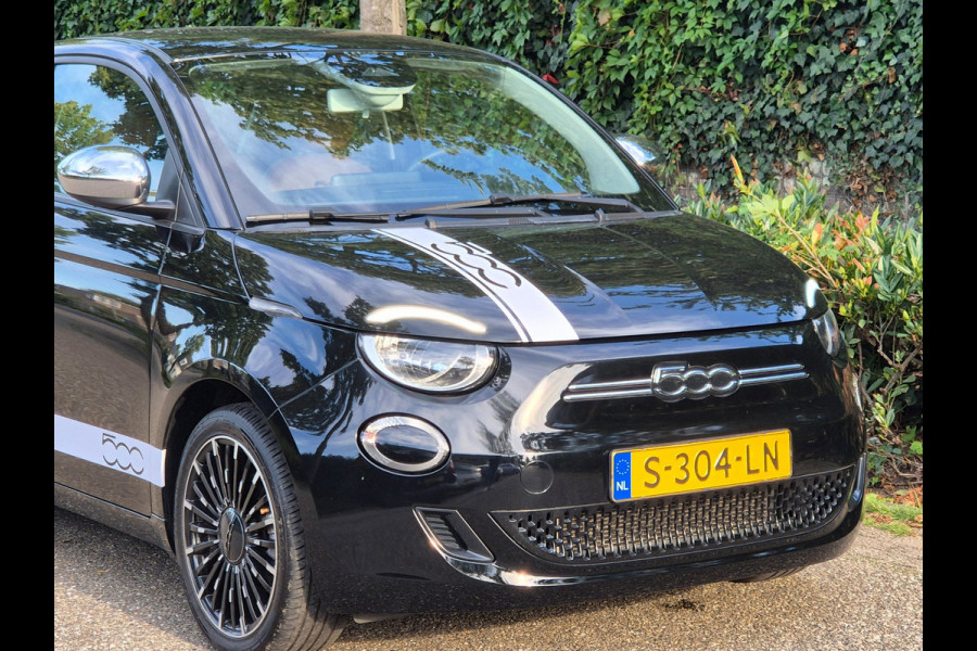 Fiat 500 42 kWh Top SoH 93% CarPlay Special Edition Amaretto Rund Leder interieur 2e Eig NAP