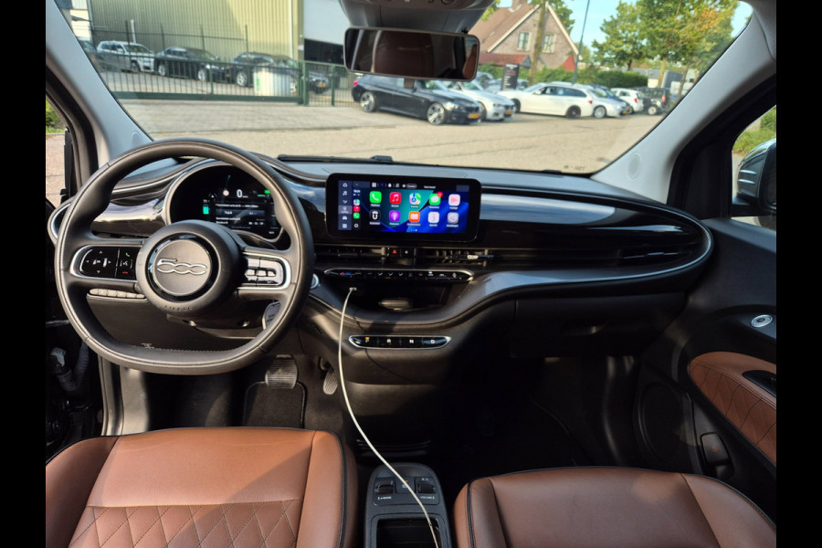 Fiat 500 42 kWh Top SoH 93% CarPlay Special Edition Amaretto Rund Leder interieur 2e Eig NAP