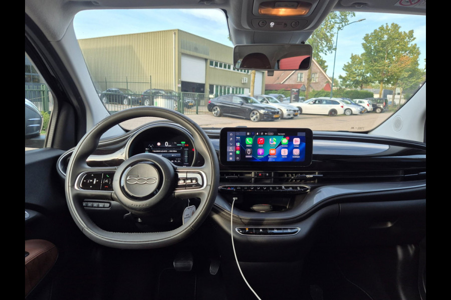 Fiat 500 42 kWh Top SoH 93% CarPlay Special Edition Amaretto Rund Leder interieur 2e Eig NAP