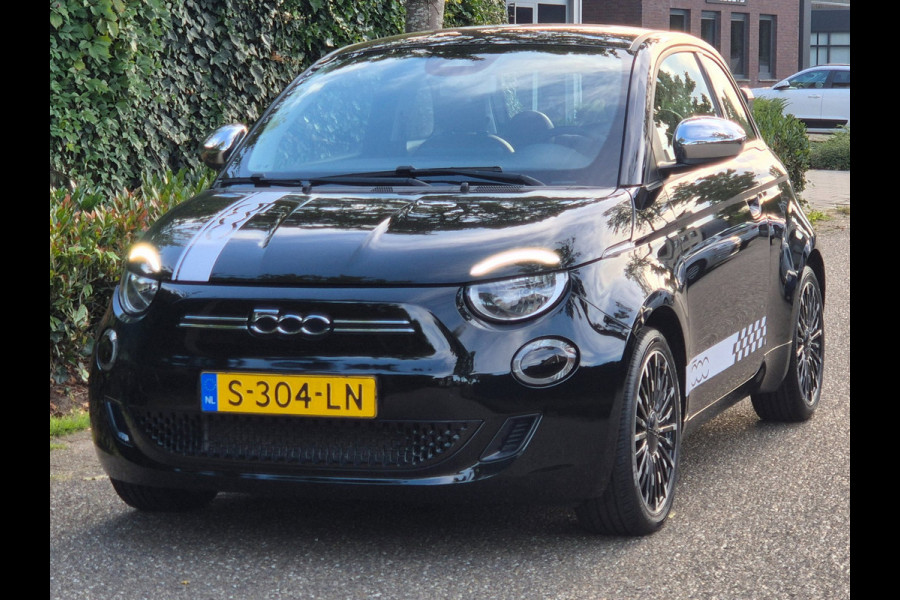 Fiat 500 42 kWh Top SoH 93% CarPlay Special Edition Amaretto Rund Leder interieur 2e Eig NAP