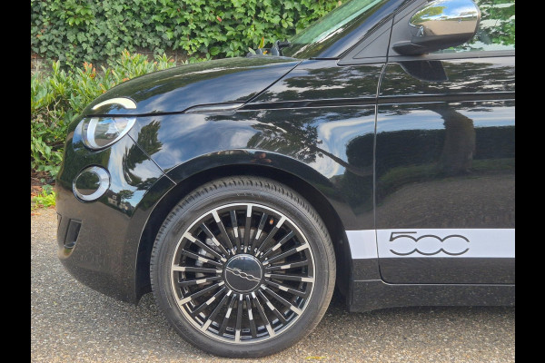 Fiat 500 42 kWh Top SoH 93% CarPlay Special Edition Amaretto Rund Leder interieur 2e Eig NAP