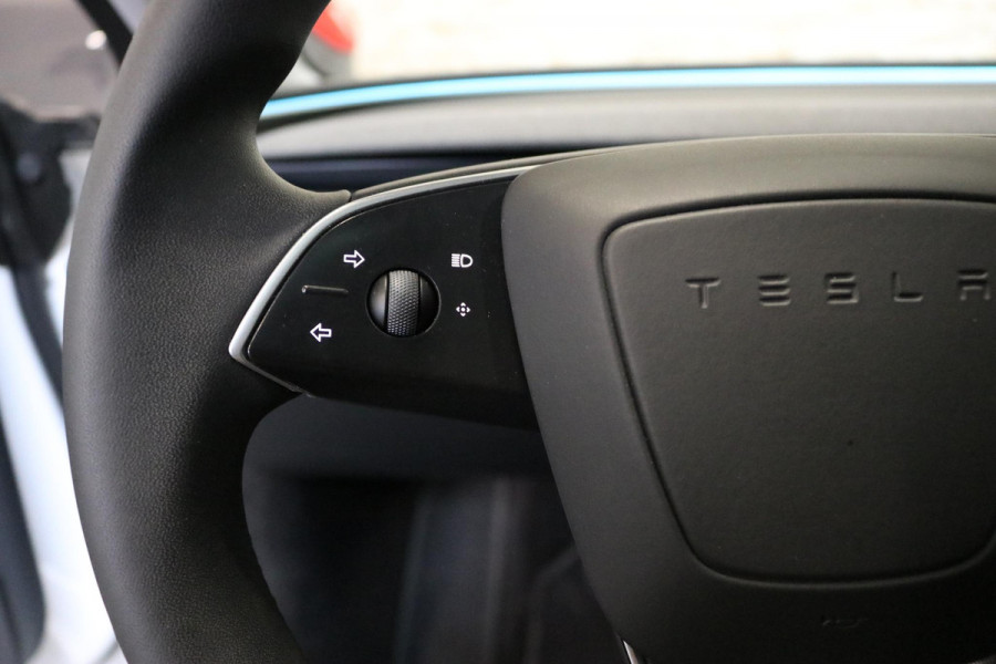 Tesla Model 3 Highland PREMIUM RWD 60 kWh