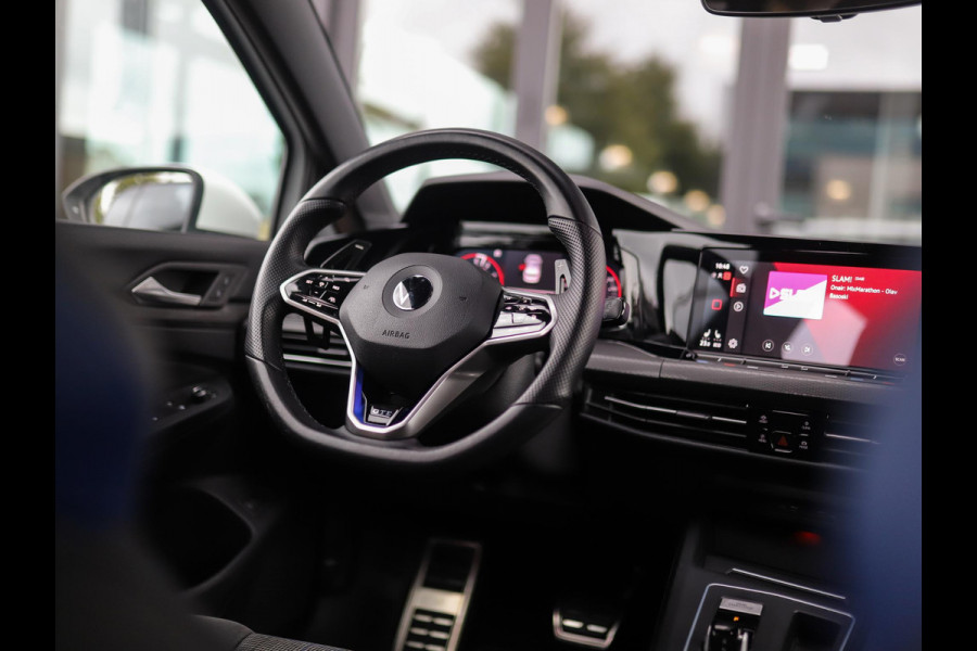 Volkswagen Golf 1.4 eHybrid GTE | Stoel/Stuurverw. | Carplay | IQ Light | PDC | 3-Zone Airco