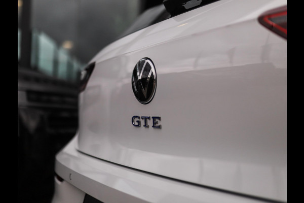 Volkswagen Golf 1.4 eHybrid GTE | Stoel/Stuurverw. | Carplay | IQ Light | PDC | 3-Zone Airco