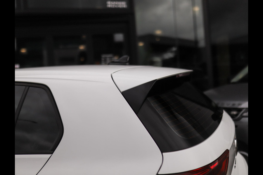 Volkswagen Golf 1.4 eHybrid GTE | Stoel/Stuurverw. | Carplay | IQ Light | PDC | 3-Zone Airco