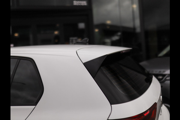 Volkswagen Golf 1.4 eHybrid GTE | Stoel/Stuurverw. | Carplay | IQ Light | PDC | 3-Zone Airco