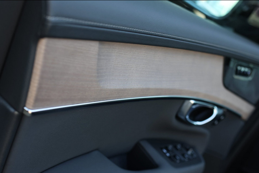 Volvo XC90 2.0 T8 Plug-in hybrid AWD Plus Dark *Pano*H/K*Head-Up*360 Camera*