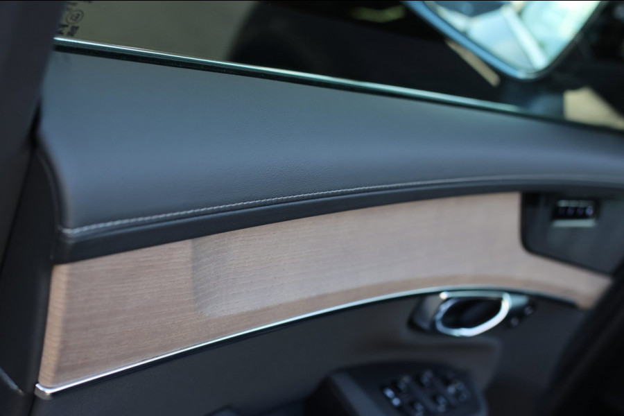 Volvo XC90 2.0 T8 Plug-in hybrid AWD Plus Dark *Pano*H/K*Head-Up*360 Camera*