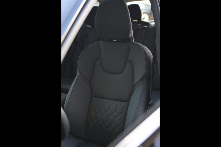 Volvo XC90 2.0 T8 Plug-in hybrid AWD Plus Dark *Pano*H/K*Head-Up*360 Camera*