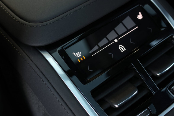 Volvo XC90 2.0 T8 Plug-in hybrid AWD Plus Dark *Pano*H/K*Head-Up*360 Camera*