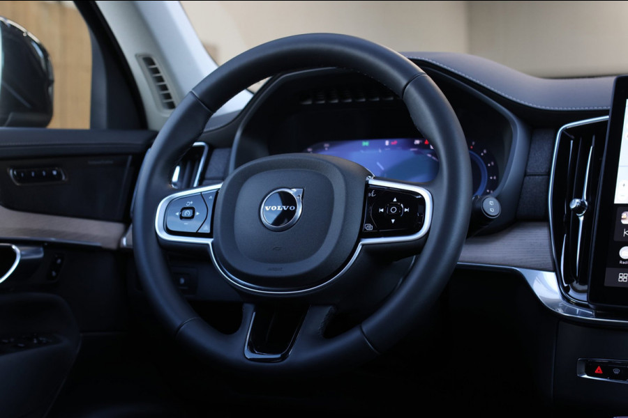 Volvo XC90 2.0 T8 Plug-in hybrid AWD Plus Dark *Pano*H/K*Head-Up*360 Camera*