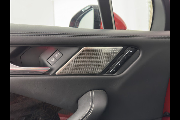 Jaguar I-PACE EV400 First Edition 90 kWh {SoH-90%} Aut. *PANO | HEAD-UP | LEATHER | FULL-LED | HEATED-SPORTSEATS | MEMORY-PACK | BLIND-SPOT | MERIDIAN-SOUND | DIGI-COCKPIT | PRIVACY-GLASS | AMBIENT-LIGHT | CAMERA | KEYLESS | 22''ALU*