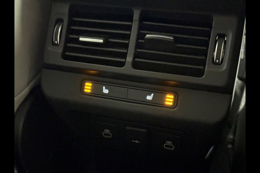 Land Rover Range Rover Evoque 1.5 P300e AWD Autobiography R Dynamic | Pano | Stoelverwarming | Camera | Led | Carplay