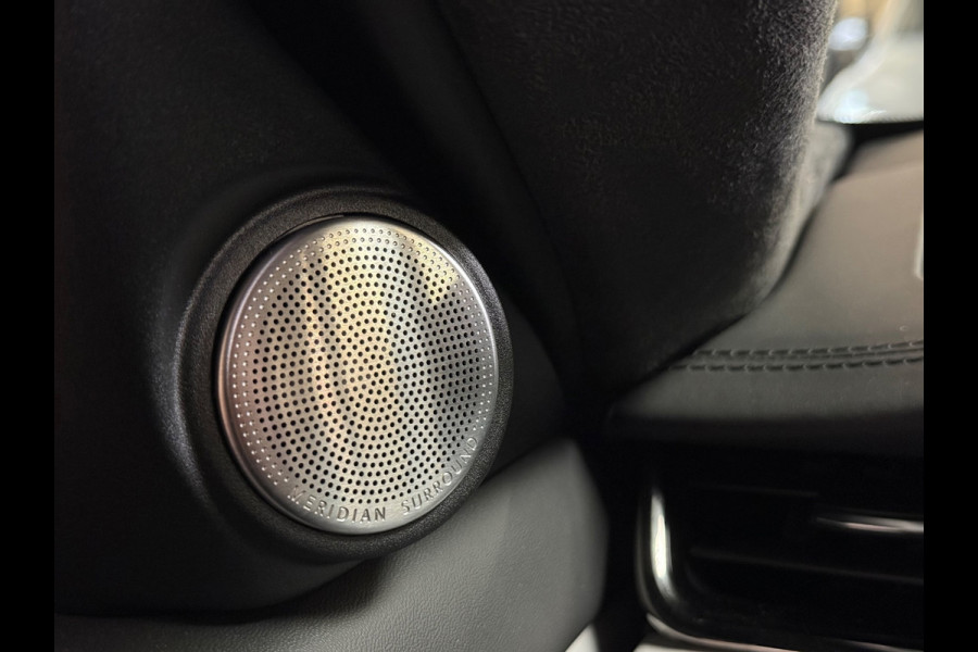 Land Rover Range Rover Evoque 1.5 P300e AWD Autobiography R Dynamic | Pano | Stoelverwarming | Camera | Led | Carplay