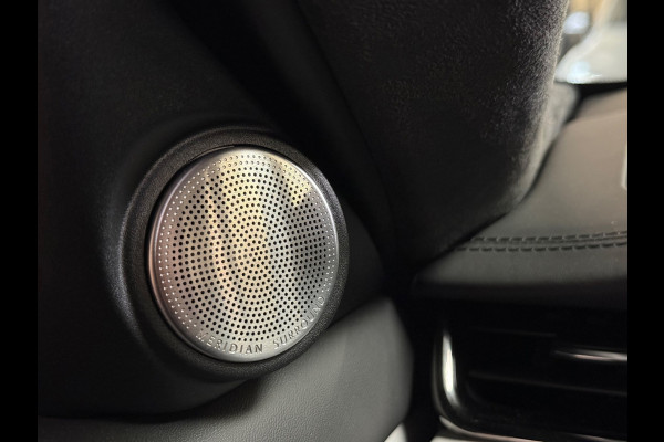 Land Rover Range Rover Evoque 1.5 P300e AWD Autobiography R Dynamic | Pano | Stoelverwarming | Camera | Led | Carplay