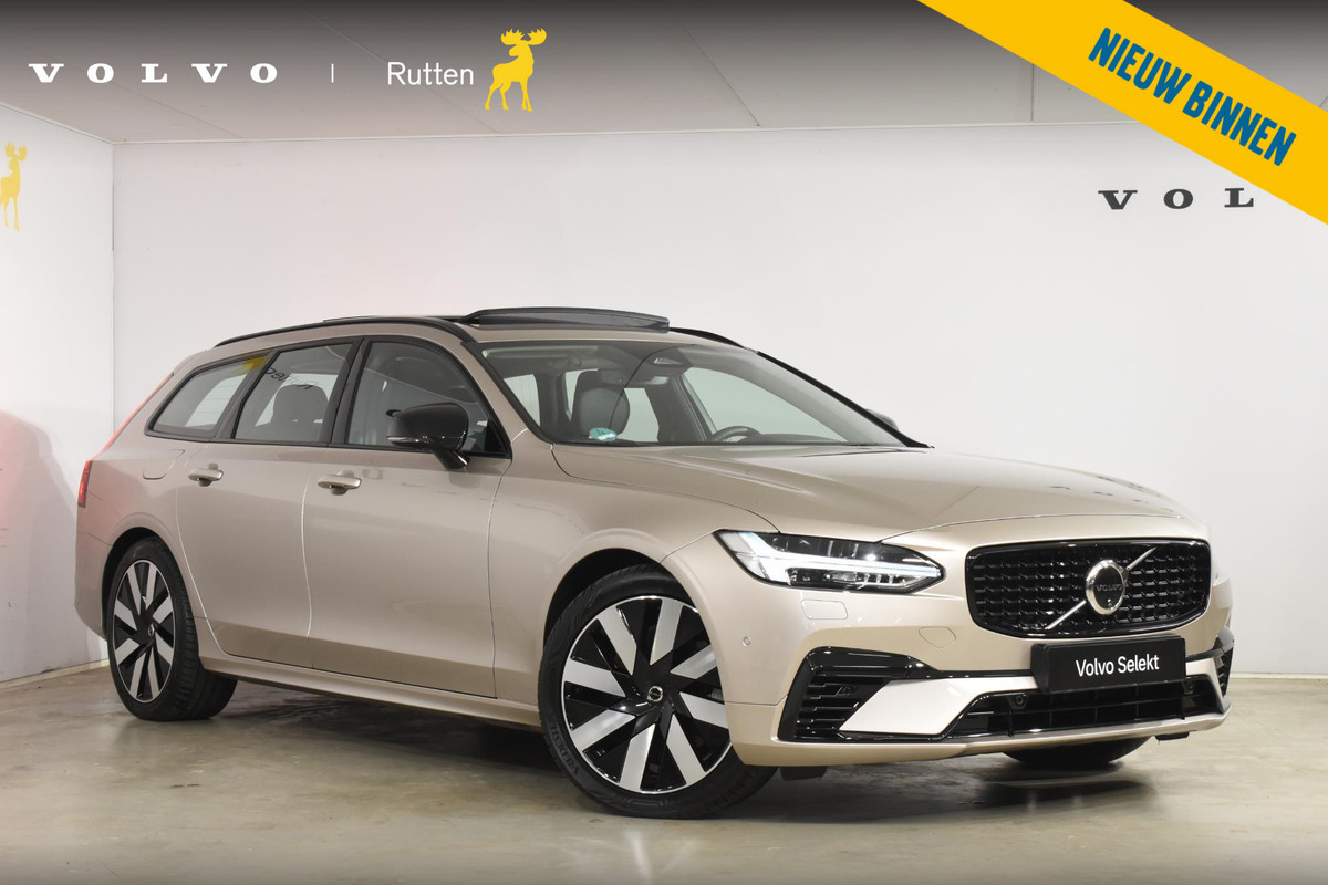 Volvo V90 T8 455PK Plug-in hybrid AWD Ultra Dark / Adaptive Cruise Control / Elektrisch panoramisch schuifdak / Head-up Display / Elektrische voorstoelen met geheugen / Trekhaak elektrisch uitklapbaar / Stuurverwarming / Stoelverwarming V+A / 360 Camera / Harman Kardon