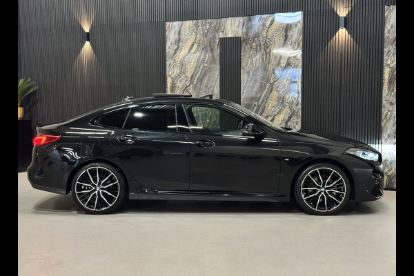 BMW 2 Serie Gran Coupé 218i High Ex M-Sport|PANO|SFEER|VIRTUAL|BOMVOL!