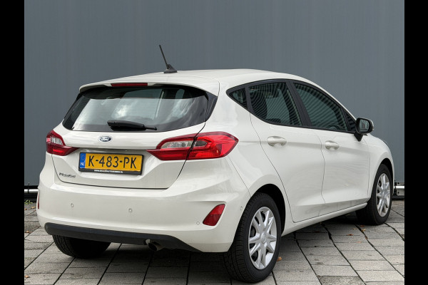Ford Fiesta BWJ 2021 | 1.0T 94PK Connected | AIRCO | NAVI | CRUISE | PDC 2X | CARPLAY | PRVACY GLASS | LED |