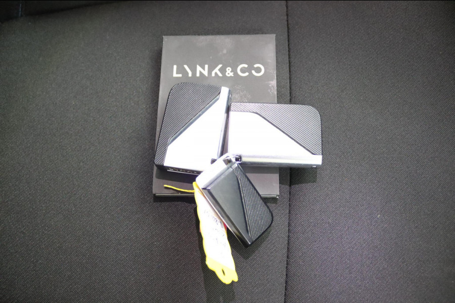Lynk & Co 01 1.5*PLUG-IN*NAVI*PANO*CAM*ACC*CARPLAY*ECC*LED*
