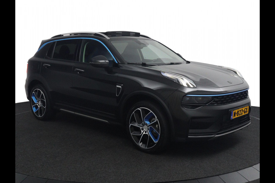Lynk & Co 01 1.5*PLUG-IN*NAVI*PANO*CAM*ACC*CARPLAY*ECC*LED*