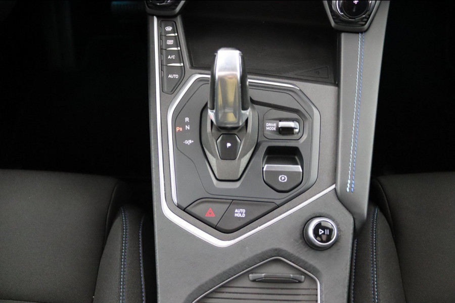 Lynk & Co 01 1.5*PLUG-IN*NAVI*PANO*CAM*ACC*CARPLAY*ECC*LED*