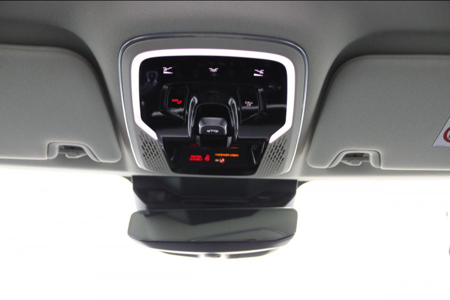 Lynk & Co 01 1.5*PLUG-IN*NAVI*PANO*CAM*ACC*CARPLAY*ECC*LED*