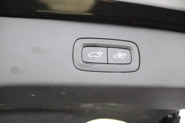 Lynk & Co 01 1.5*PLUG-IN*NAVI*PANO*CAM*ACC*CARPLAY*ECC*LED*