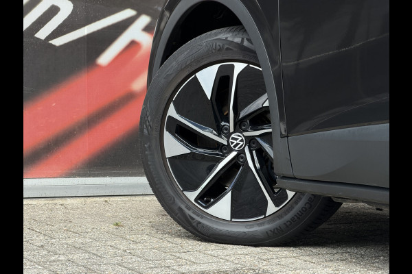 Volkswagen ID.4 Life 77 kWh / Trekhaak / Adapt. Cruise / Carplay / SoH 87% / PDC V+A / Stoel verwarming