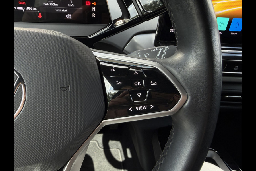 Volkswagen ID.4 Life 77 kWh / Trekhaak / Adapt. Cruise / Carplay / SoH 87% / PDC V+A / Stoel verwarming