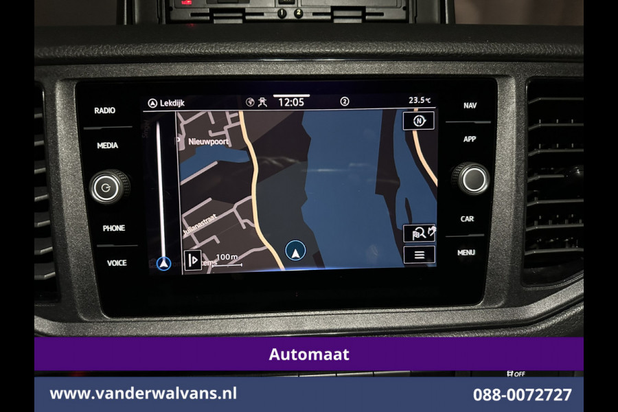 Volkswagen Crafter 2.0 TDI 141pk Automaat L3H3 L2H2 Euro6 Airco | Camera | Navigatie | Apple Carplay | Adaptieve Cruisecontrol | 3000kg Trekhaak Android Auto, Chauffeursstoel, Tachograaf, Parkeersensoren