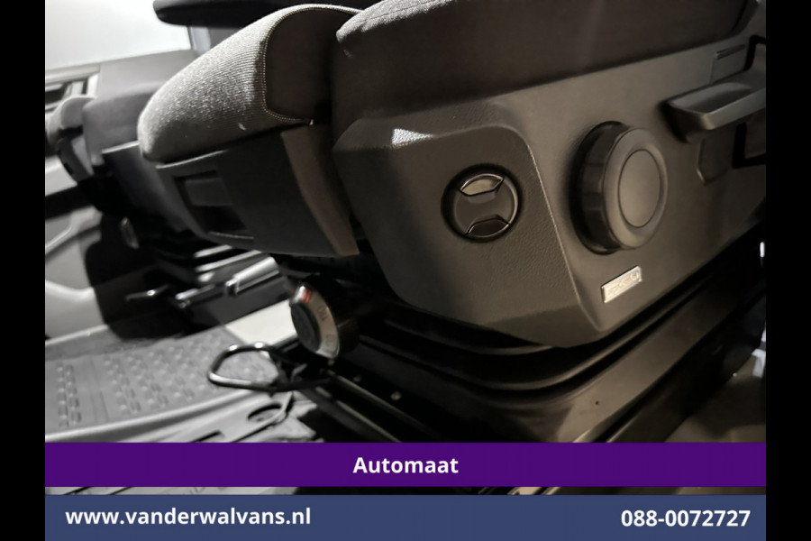 Volkswagen Crafter 2.0 TDI 141pk Automaat L3H3 L2H2 Euro6 Airco | Camera | Navigatie | Apple Carplay | Adaptieve Cruisecontrol | 3000kg Trekhaak Android Auto, Chauffeursstoel, Tachograaf, Parkeersensoren