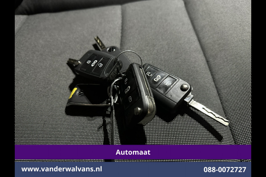 Volkswagen Crafter 2.0 TDI 141pk Automaat L3H3 L2H2 Euro6 Airco | Camera | Navigatie | Apple Carplay | Adaptieve Cruisecontrol | 3000kg Trekhaak Android Auto, Chauffeursstoel, Tachograaf, Parkeersensoren