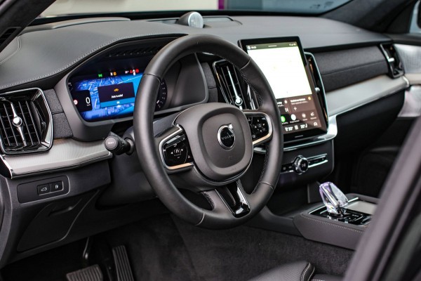 Volvo XC90 2.0 T8 Plug-in hybrid AWD Ultra Dark *Pano*B&W*Luchtvering*