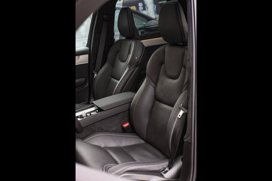 Volvo XC90 2.0 T8 Plug-in hybrid AWD Ultra Dark *Pano*B&W*Luchtvering*