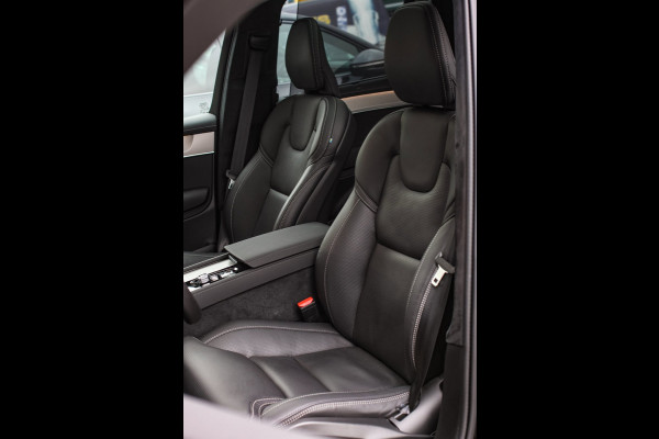 Volvo XC90 2.0 T8 Plug-in hybrid AWD Ultra Dark *Pano*B&W*Luchtvering*
