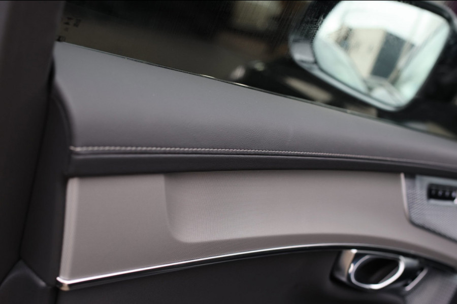 Volvo XC90 2.0 T8 Plug-in hybrid AWD Ultra Dark *Pano*B&W*Luchtvering*