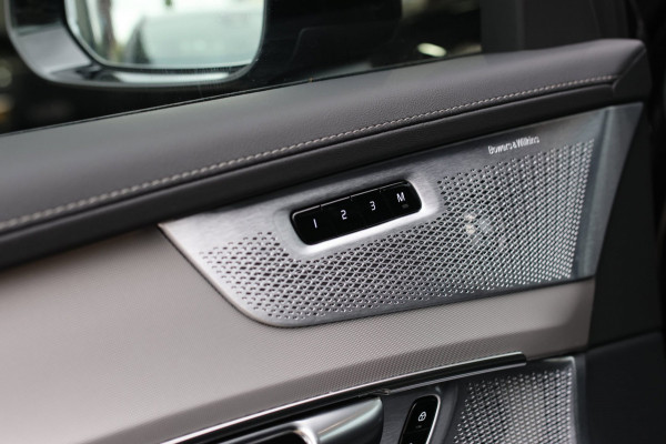 Volvo XC90 2.0 T8 Plug-in hybrid AWD Ultra Dark *Pano*B&W*Luchtvering*