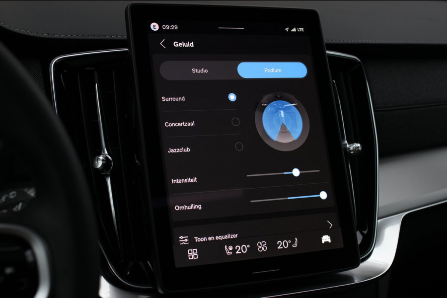 Volvo XC90 2.0 T8 Plug-in hybrid AWD Ultra Dark *Pano*B&W*Luchtvering*