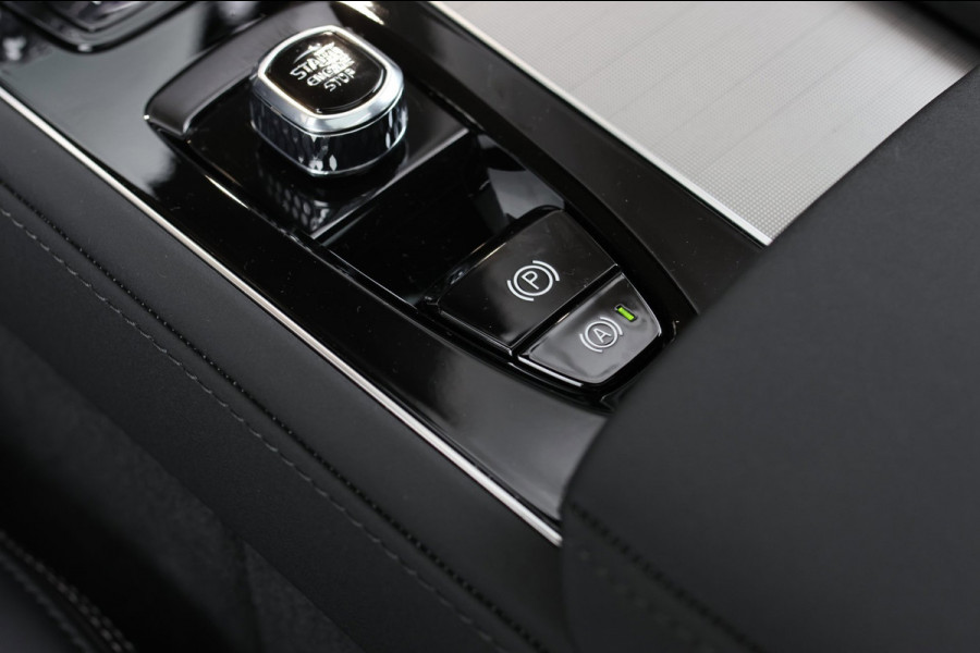 Volvo XC90 2.0 T8 Plug-in hybrid AWD Ultra Dark *Pano*B&W*Luchtvering*