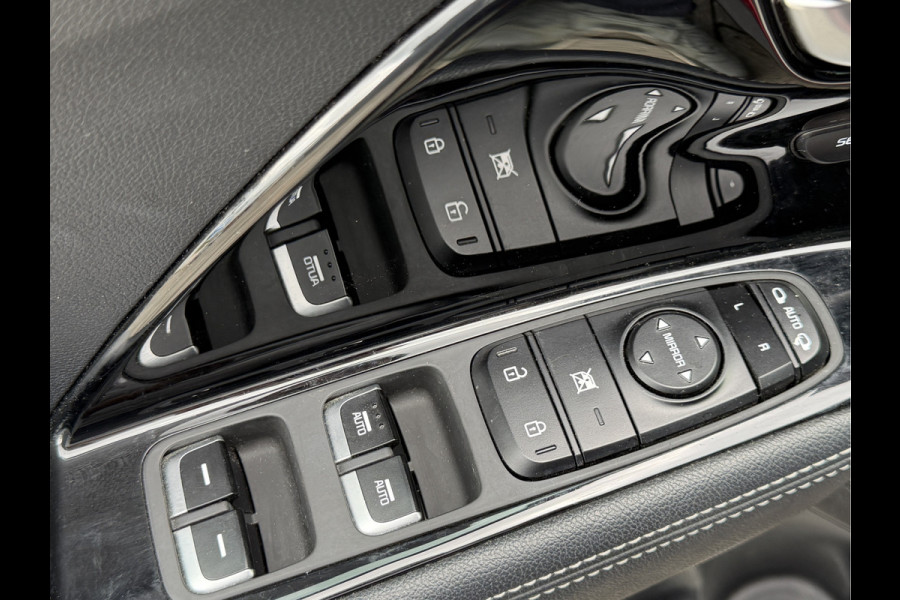 Kia Niro BWJ 2021 | 1.6 142PK Hybrid ExecutiveLine | TREKHAAK | LEER | SCHUIFDAK | STOEL&STUUR VERW | STOEL VENTILATIE | CARPLAY | CAMERA |