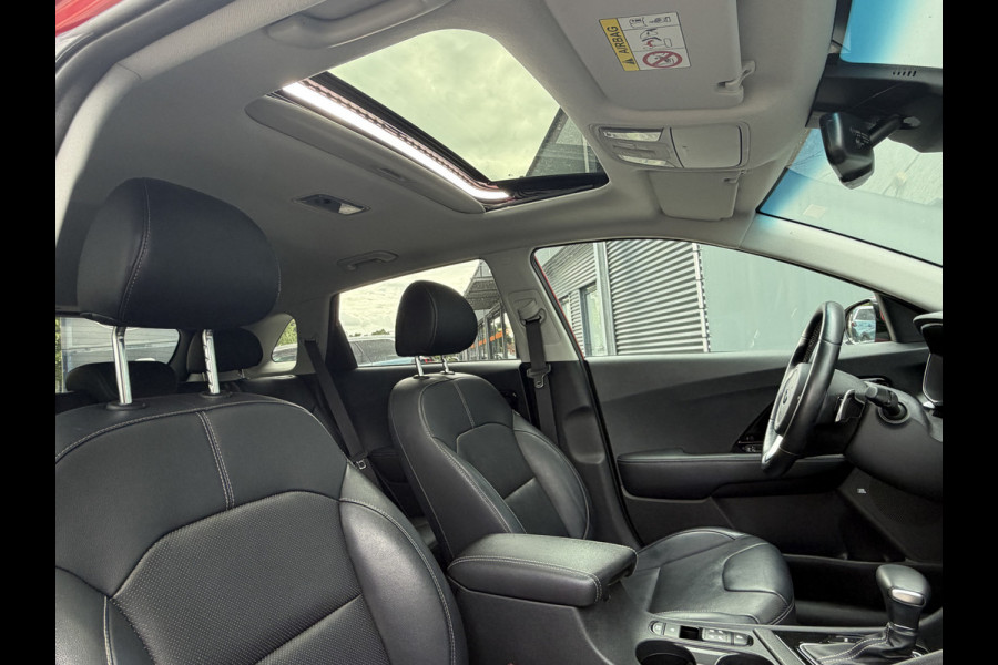 Kia Niro BWJ 2021 | 1.6 142PK Hybrid ExecutiveLine | TREKHAAK | LEER | SCHUIFDAK | STOEL&STUUR VERW | STOEL VENTILATIE | CARPLAY | CAMERA |