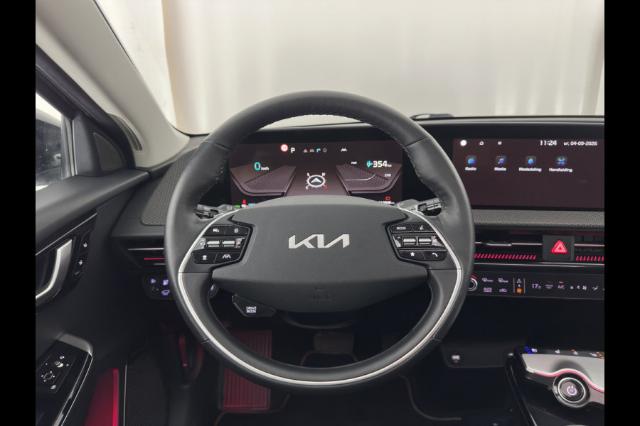 Kia Ev6 Plus Advanced 77.4 kWh [3-Fase-11kW] {SoH-93%} (INCL.BTW) Aut. *PANO | LEATHER | ADAPTIVE-CRUISE | DIGI-COCKPIT | MERIDIAN-AUDIO | MEMORY-PACK | FULL-LED | KEYLESS | CAMERA | DAB | BLIND-SPOT | NAVI-FULLMAP | PRIVACY-GLASS | AMBIENT-L